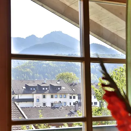 Hotel Salzburger Hof 3*
