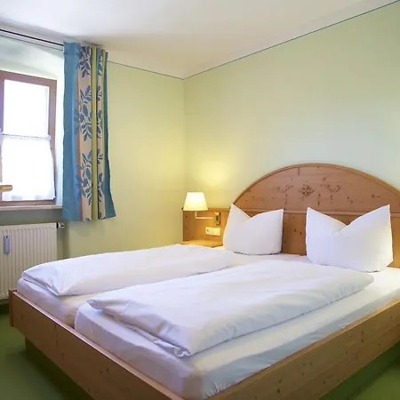 Hotel Salzburger Hof 3*